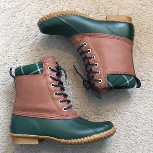 Tommy Hilfiger Duck Boots Size 8